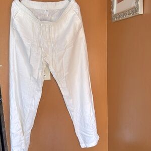 White women linen pants